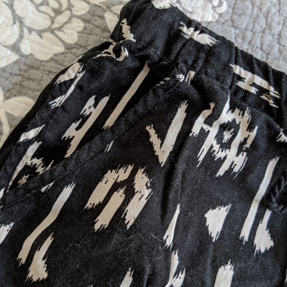Aztech Print Shorts - Picture 2 of 5